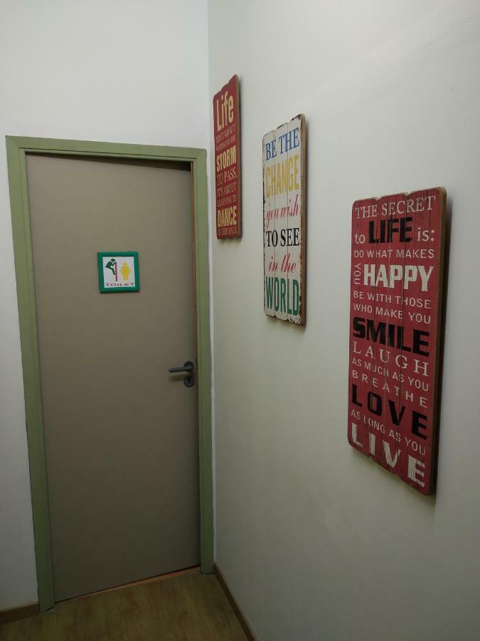 Acropolis Ermou Rooms At Plaka Athen Exterior foto